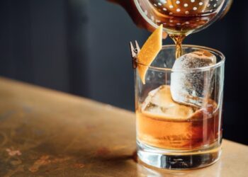 Minuman yang Loyo? Pecahkan Teka-Teki TTS Viral Ini